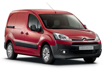 Taşıyıcı Küçük panelvan Citroen Berlingo içinde Berlin Almanya
