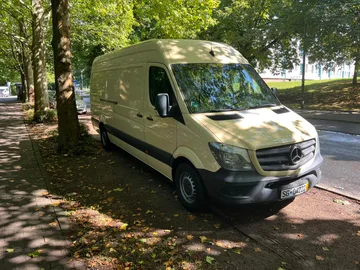 Kluz Transport Taşıyıcı içinde Bratiškovci, Skradin Hırvatistan